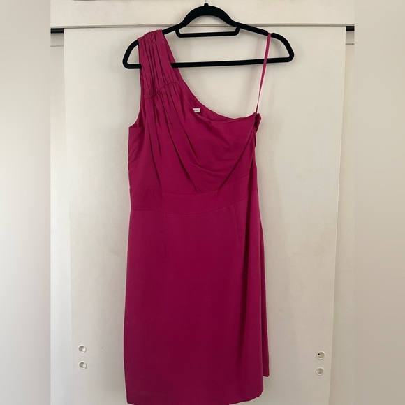 TAGS ON Banana Republic One Shoulder Dress size 10 - Picture 1 of 4